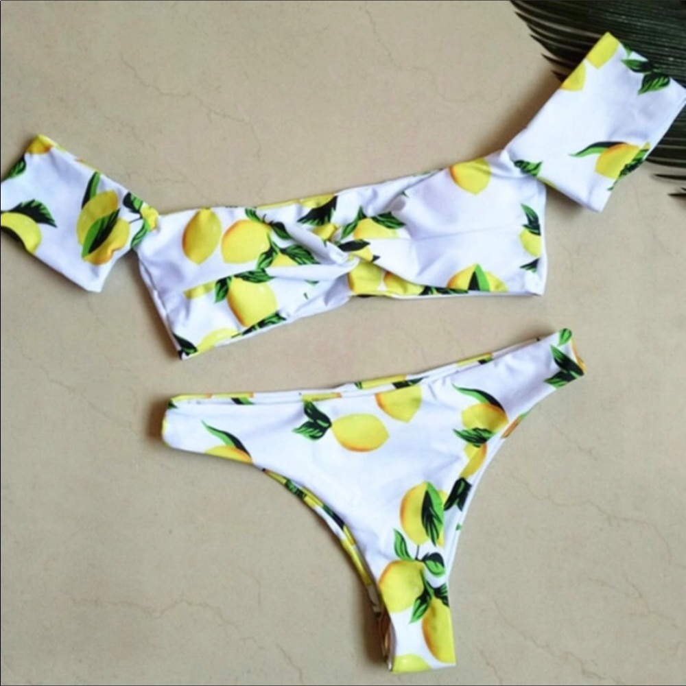 Fresh Lemon 🍋 BIBIKINI - Picture 6 of 8